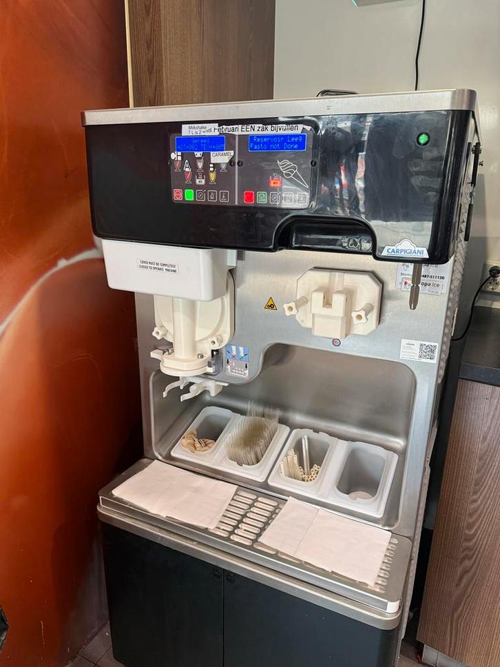 Carpigiani IC825922194 Ijsmachine Softijskant Defect, Zakelijke goederen, Horeca | Keukenapparatuur, Overige typen, Gebruikt, Ophalen of Verzenden