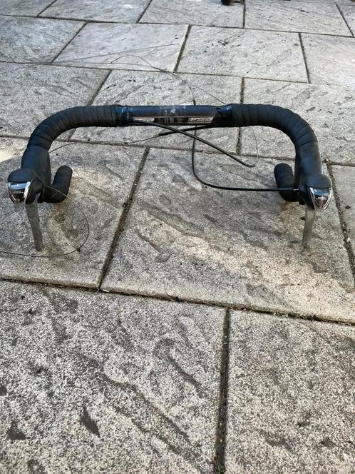 FSA racestuur met tiagra shifters 3x9, Fietsen en Brommers, Fietsonderdelen, Gebruikt, Racefiets, Stuur, Ophalen of Verzenden