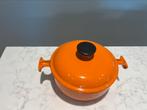 Le Creuset La Mama 17 cm Harmonic Orange in super staat, Huis en Inrichting, Gietijzer, Ophalen of Verzenden, Zo goed als nieuw