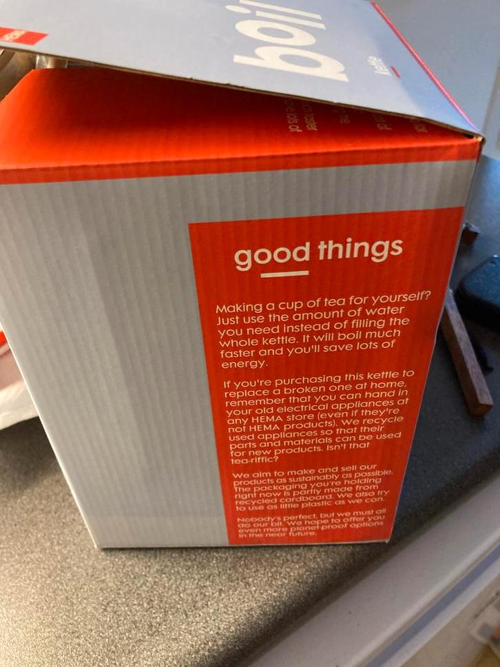 HEMA Waterkoker - Zo goed als nieuw!, Witgoed en Apparatuur, Waterkokers, Zo goed als nieuw, 1 tot 2 liter, Draadloos, Ophalen