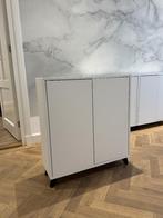 IKEA EKET kast (drie beschikbaar), Huis en Inrichting, Kasten | Wandmeubels, Ophalen, Met deur(en), Zo goed als nieuw, Minder dan 150 cm