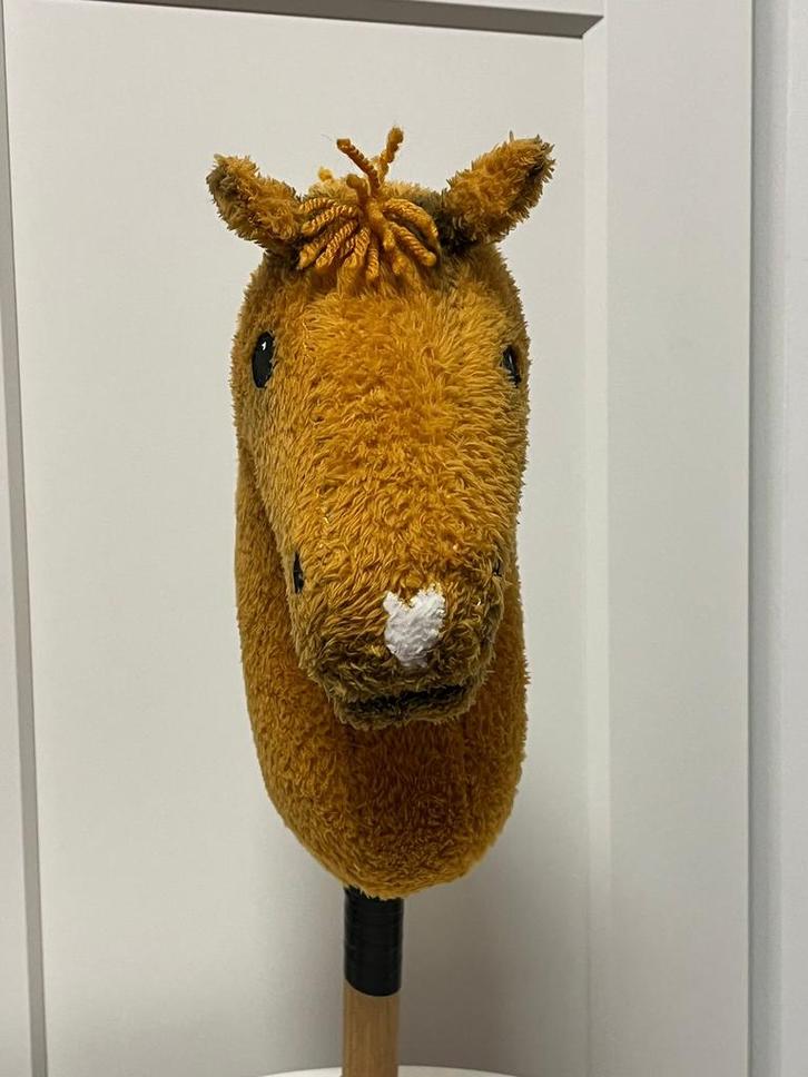ATH hobbyhorse/stokpaard veulen met tuig, Hobby en Vrije tijd, Overige Hobby en Vrije tijd, Zo goed als nieuw, Ophalen of Verzenden