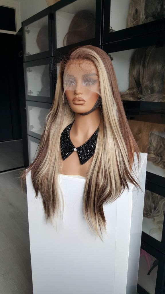 Luxe Lace Pruik: Donker bruin met Blond, Stijl 70cm, Sieraden, Tassen en Uiterlijk, Uiterlijk | Haarverzorging, Nieuw, Pruik of Haarverlenging