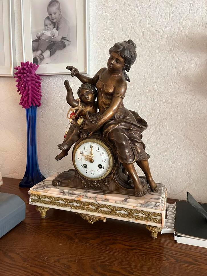 Antieke Franse pendule met bronzen beeld, Antiek en Kunst, Antiek | Klokken, Ophalen
