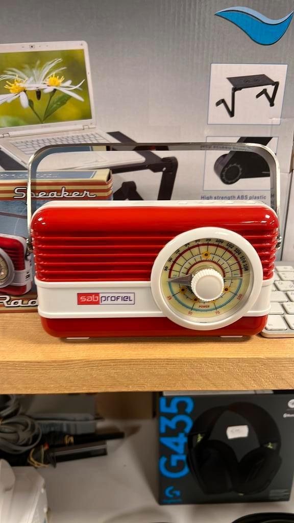 Retro radio rood, Audio, Tv en Foto, Radio's, Nieuw, Overige typen, Ophalen of Verzenden