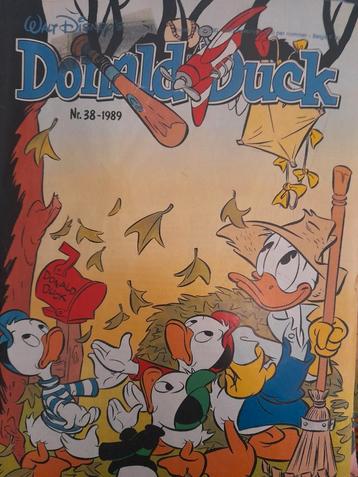 Krat Donald Duck albums jaren '80/'90 beschikbaar voor biedingen