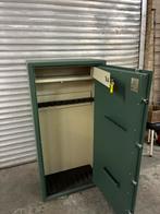 Wapenkluis, Ophalen, Zo goed als nieuw