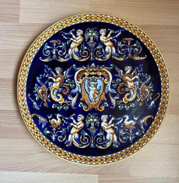 Gien Renaissance wandbord beschikbaar voor biedingen