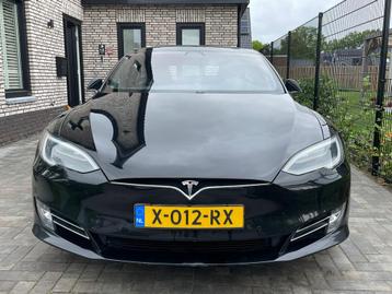 Tesla Model S 2017 Zwart beschikbaar voor biedingen