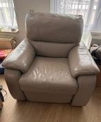 Comfortabele leren relaxfauteuil – elektrisch verstelbaar, Huis en Inrichting, Fauteuils, Ophalen, Zo goed als nieuw, 75 tot 100 cm