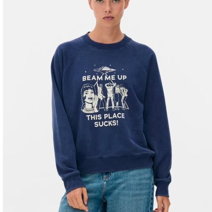 Nieuwe Stranger Things Sweater Robin - Maat M, Kleding | Dames, Truien en Vesten, Nieuw, Maat 38/40 (M), Blauw, Ophalen of Verzenden