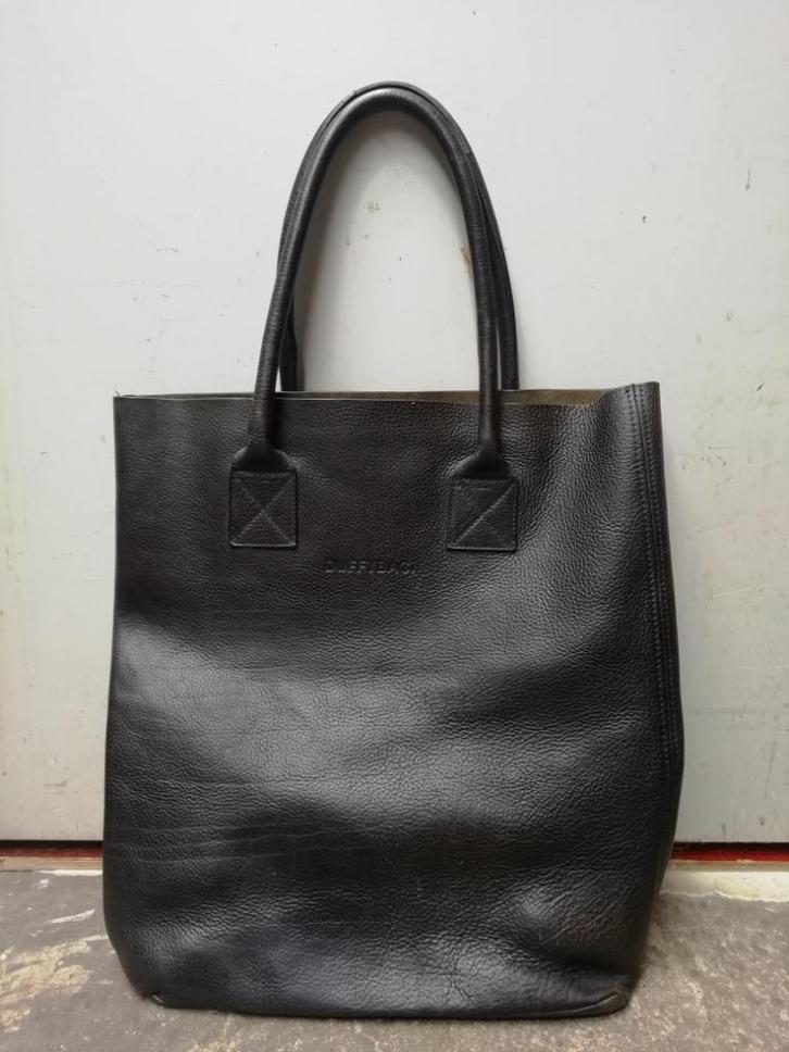 Duffybag. Een lederen tas/shopper donkerbruin/zwart, Sieraden, Tassen en Uiterlijk, Tassen | Damestassen, Gebruikt, Shopper, Bruin