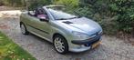 Peugeot 206 2.0 16V CC 2001 Grijs, Auto's, Peugeot, 136 pk, 4 cilinders, Cabriolet, 4 stoelen