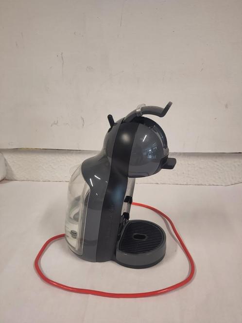 Dolce Gusto koffiezetapparaat, Witgoed en Apparatuur, Koffiezetapparaten, Gebruikt, Koffiepads en cups, Koffiemachine, Afneembaar waterreservoir
