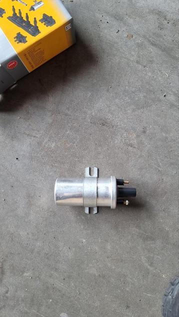 Mercedes bobine voor w123/ w124 230e De conditie is NIEUW beschikbaar voor biedingen
