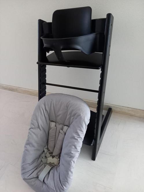 Stokke Tripp Trapp stoel, met 2 stand newbornset en babyset, Kinderen en Baby's, Kinderstoelen, Gebruikt, Meegroeistoel, Aanschuifbaar