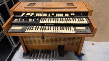 Vintage Hammond Orgel beschikbaar voor biedingen