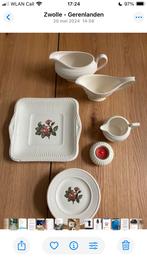 Wedgwood Moss Rose gebakstel 8 dlg + extra’s, Ophalen, Zo goed als nieuw, Kom(men), Wedgwood