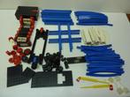 LEGO TREIN RAILS  MET 2 OVERWEG BOMEN  EN DIV, Gebruikt, Ophalen of Verzenden, Lego