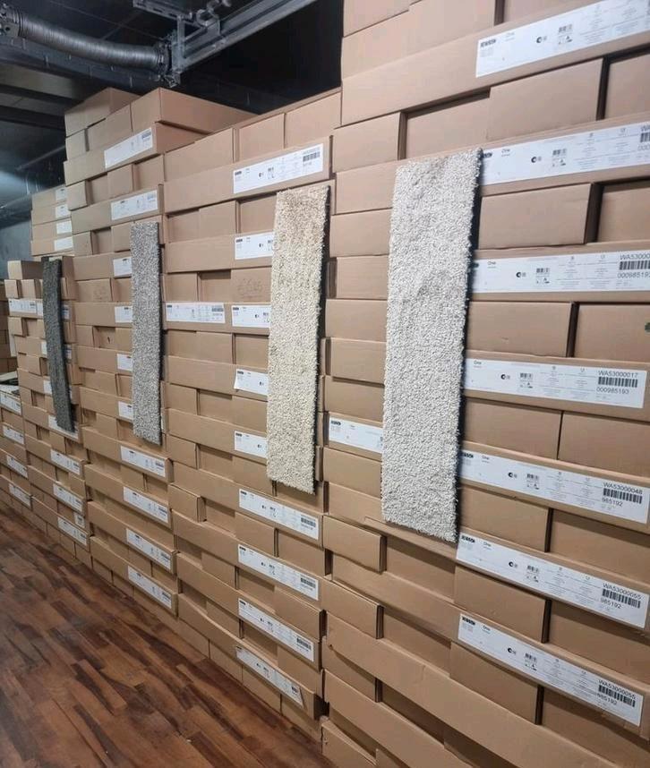 TAPIJTTEGELS DESSO MAGAZIJN RESTANT PARTIJ VERKOOP, Huis en Inrichting, Stoffering | Vloerbedekking, Nieuw, Tapijttegels, Crème