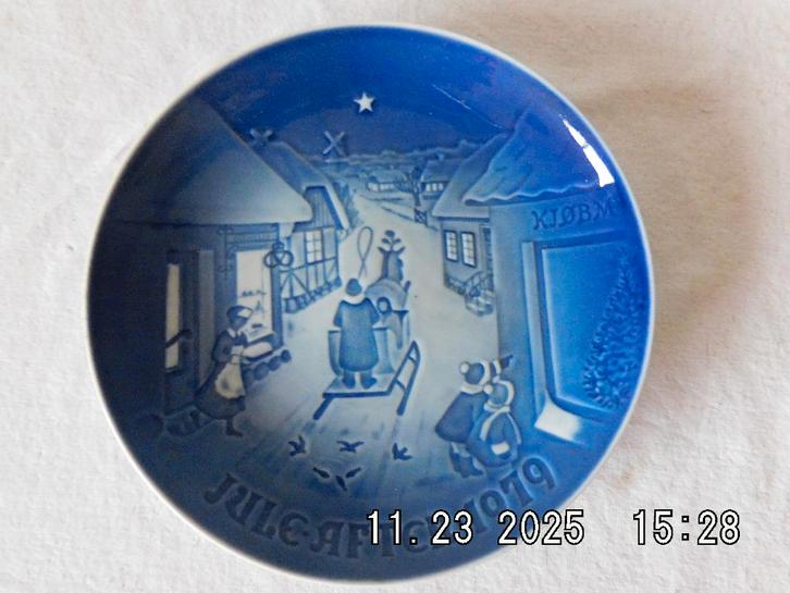 B&G Denmark Jule After 1979 Christmas Plate “Christmas In Gr, Verzamelen, Retro, Huis en Inrichting, Ophalen of Verzenden