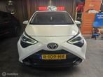 Toyota Aygo 1.0 VVT-i x-clusiv / A. Camera / Clima / Carplay, Voorwielaandrijving, Gebruikt, Euro 6, 4 stoelen