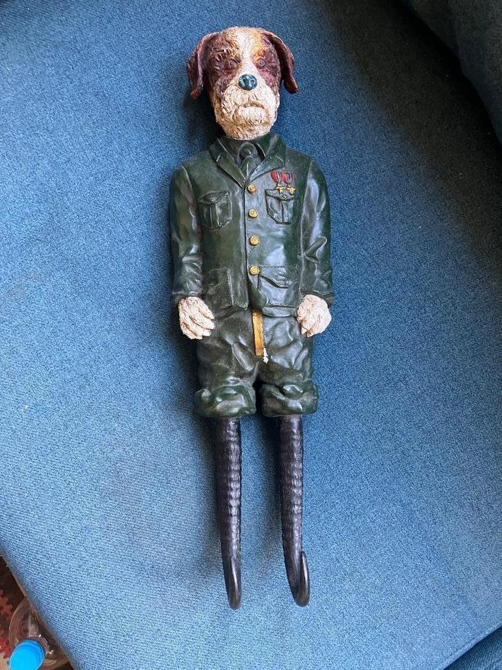 Engelse hond in kostuum garderobehaak, Antiek en Kunst, Curiosa en Brocante, Verzenden