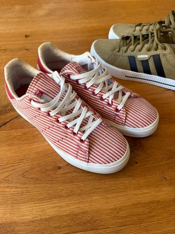 Adidas Stan Smith, rood wit gestreept. Maat 42 (8,5) beschikbaar voor biedingen