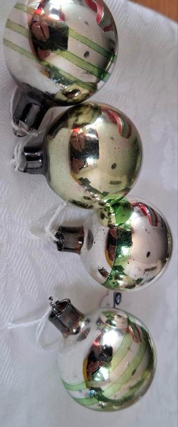 Antieke Kerst Ajeko Set v 4 ballen zilver groen5cm beschikbaar voor biedingen
