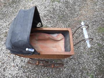 poppenwagen beschikbaar voor biedingen