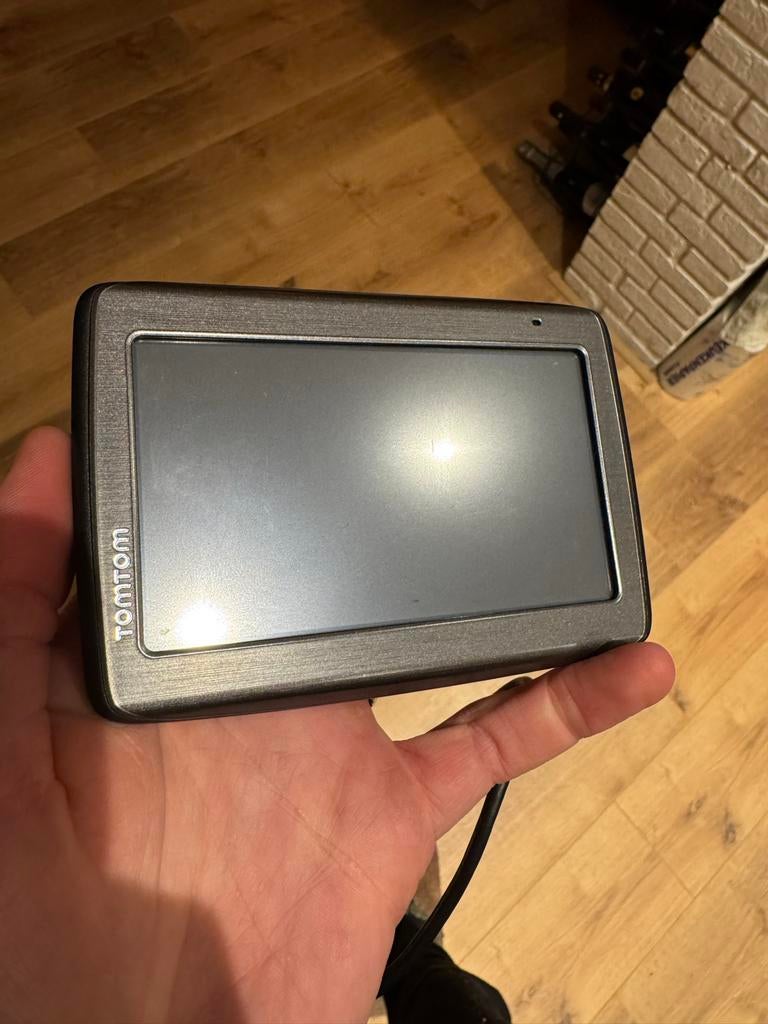 TomTom 4EQ41 Z1230 Navigatiesysteem met Levenslange Updates, Auto diversen, Autonavigatie, Ophalen of Verzenden, Gebruikt