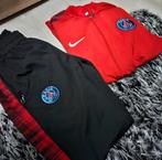 NIKE PSG trainingspak rood zqaet mt M, Maat M, Ophalen of Verzenden, Zo goed als nieuw, Trainingspak