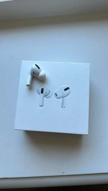 Airpods pro linker oortje beschikbaar voor biedingen