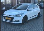 Hyundai i20 1.0 T-GDI Premium|Navi|Camera| Dealeronderhouden, Auto's, Voorwielaandrijving, 450 kg, 100 pk, Origineel Nederlands