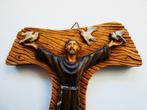 Kruisbeeld van Sint Franciscus uit Assisi gesigneerd, Antiek en Kunst, Antiek | Religie, Ophalen of Verzenden