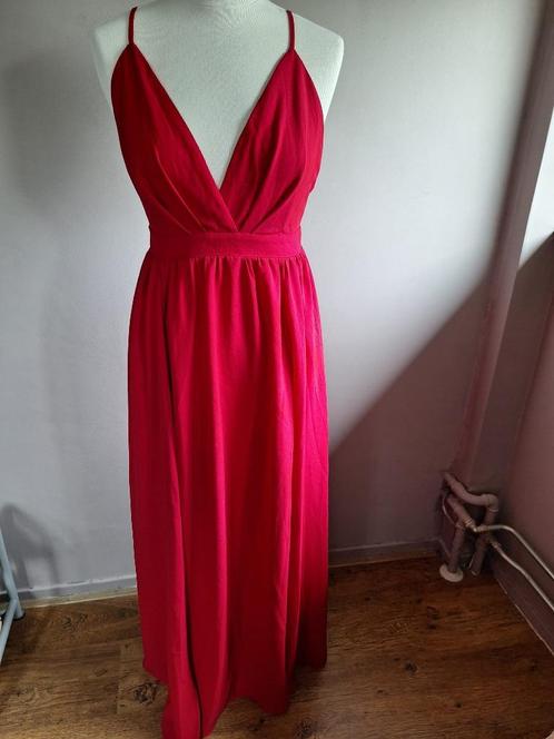 Nieuwe lange rode stretch jurk van Shein, maat S, Kleding | Dames, Jurken, Nieuw, Maat 36 (S), Rood, Onder de knie, Ophalen of Verzenden