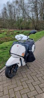 Kymco like 50tt + beenkleed, Fietsen en Brommers, Scooters | Kymco, Benzine, Maximaal 45 km/u, 50 cc, Gebruikt