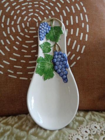 Vintage Majolica Lepelhouder met Druiven Italy ** Mimosa ** beschikbaar voor biedingen