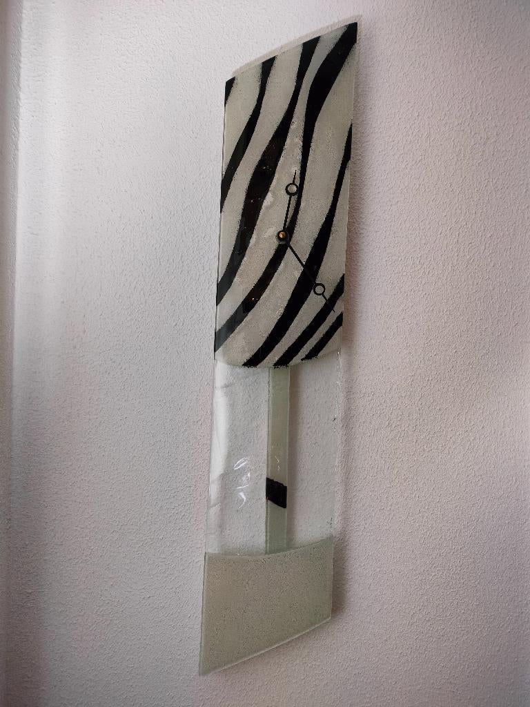 Wandklok Glas Pendulum Zwart Wit Carneol Nieuwstaat Design, Ophalen of Verzenden, Zo goed als nieuw, Wandklok