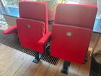 2 originele rode bioscoopstoelen – vintage & uniek!, Huis en Inrichting, Stoelen, Ophalen, Twee, Zo goed als nieuw, Metaal