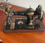 Antieke Singer Naaimachine, Ophalen