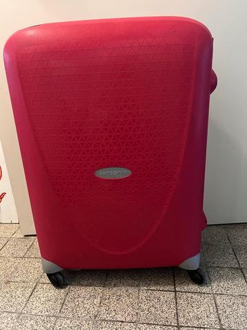 Roze Samsonite Koffer met Wieltjes beschikbaar voor biedingen