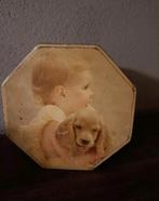 Vintage Achthoekig Blik - Baby met Puppy, Ophalen of Verzenden, Gebruikt, Overige, Overige merken