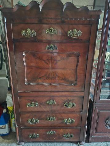 Secretaire Nostalgisch Antiek Klassiek Vintage beschikbaar voor biedingen