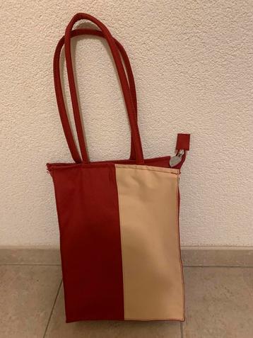 Tas shopper met  binnenvak  beschikbaar voor biedingen