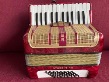 Kleine duitse Hohner Student accordeon . 40 bas . Licht . beschikbaar voor biedingen