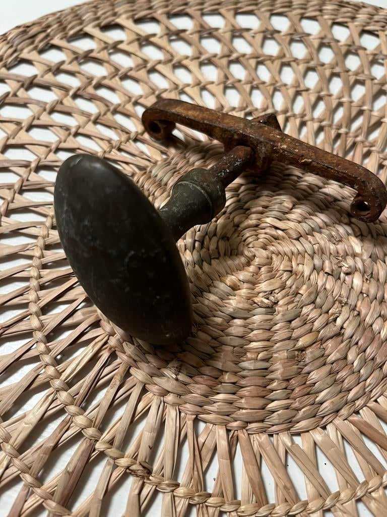 Antieke Franse deurklink (gietijzer/koper), Ophalen of Verzenden