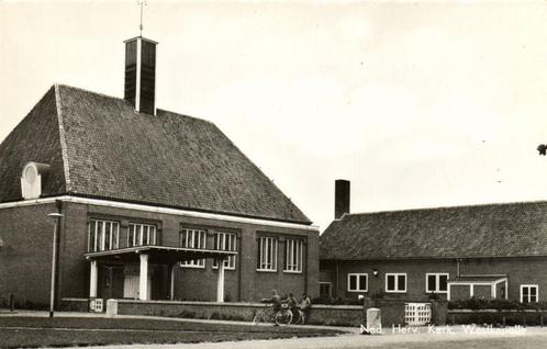 Ned. Herv. Kerk, Westkapelle - volk - ongelopen, Verzamelen, Ansichtkaarten | Nederland, Ongelopen, Overijssel, 1920 tot 1940