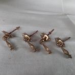 4 antieke, kleine hangende ladeknoppen "druppel" koper, Antiek en Kunst, Ophalen
