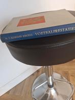 Voetbalprestaties in Oranje - M.J. Adriani Engels, Ophalen of Verzenden, Gelezen, M.J. Adriani Engels, Balsport